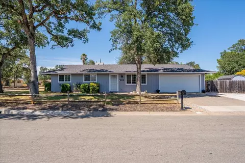 2432 Christian Ave, Redding, CA 96002 photo 2