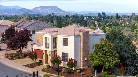 5592 Diamond Ridge Dr, Redding, CA 96003 photo 5