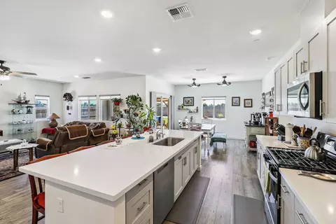 2630 Seiad St, Redding, CA 96002 photo 7