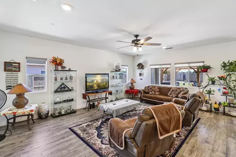 2630 Seiad St, Redding, CA 96002 photo 10