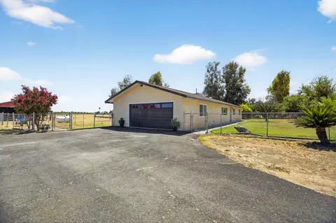 21825 Sacramento Ave, Red Bluff, CA 96080 photo 2