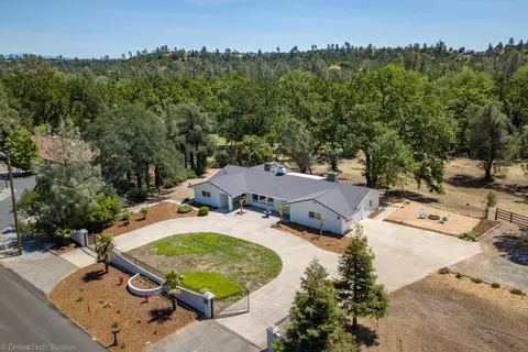 22425 Whipple Tree Ln, Palo Cedro, CA 96073