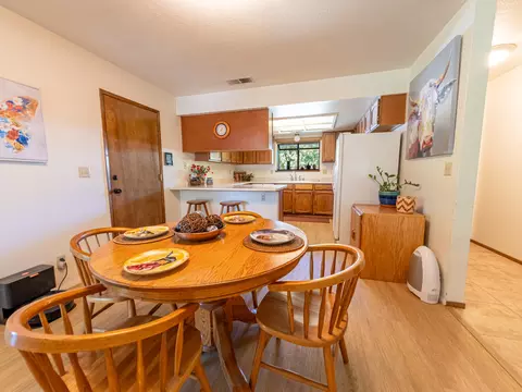 Dining - 839 Oakmont Dr, Redding, CA 96003 photo 2 of 2