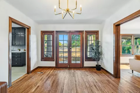 Entry Way - 1941 Canby Rd, Redding, CA 96002 photo 3 of 10