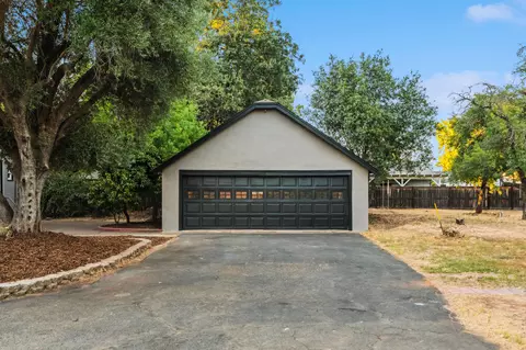 Exterior - 1941 Canby Rd, Redding, CA 96002 photo 8 of 13