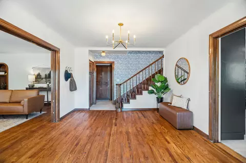 Entry Way - 1941 Canby Rd, Redding, CA 96002 photo 1 of 10