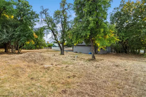 Exterior - 1941 Canby Rd, Redding, CA 96002 photo 12 of 13