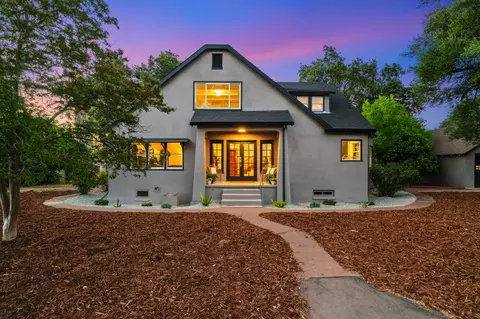 Exterior - 1941 Canby Rd, Redding, CA 96002 photo 5 of 13