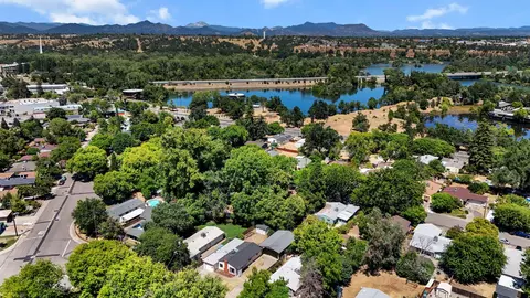 View/Area - 2155 Paris Ave, Redding, CA 96001 photo 2 of 3