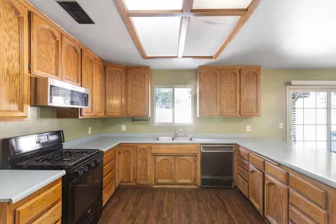12656 Shalon Dr, Redding, CA 96001 photo 8