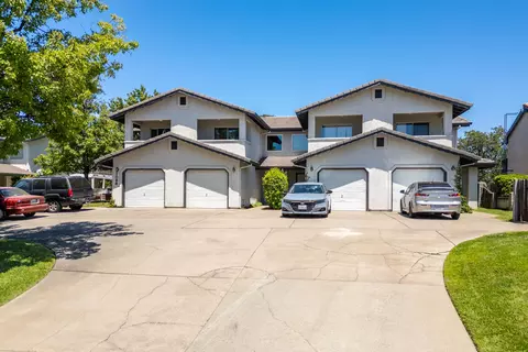 1088 Burton Dr, Redding, CA 96003