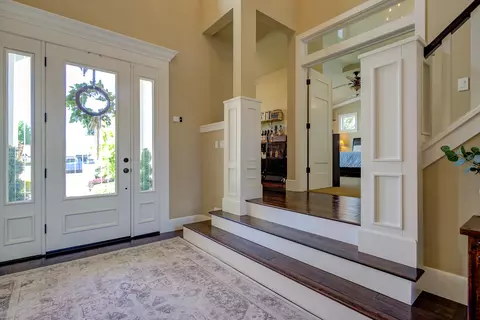 Entry Way - 4236 Rutgers Pl, Redding, CA 96001 photo 1 of 6