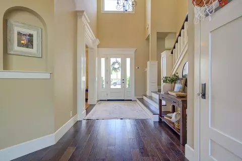 Entry Way - 4236 Rutgers Pl, Redding, CA 96001 photo 2 of 6