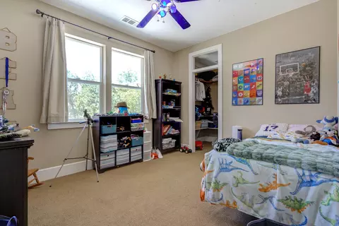 Bedroom - 4236 Rutgers Pl, Redding, CA 96001 photo 4 of 4