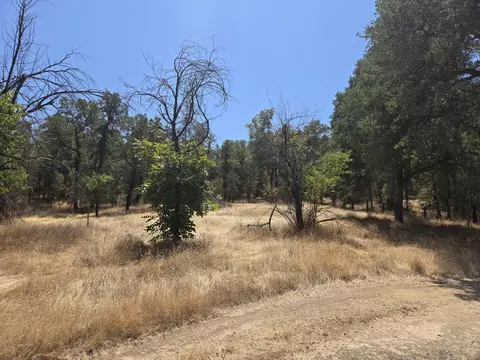 Exterior - 18353 Old Oasis Rd, Redding, CA 96003 photo 6 of 7