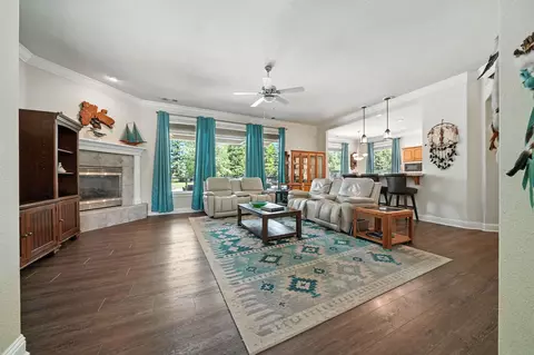 Living - 7777 Pit Rd, Redding, CA 96001 photo 1 of 2