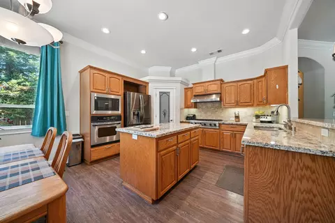 Kitchen - 7777 Pit Rd, Redding, CA 96001 photo 1 of 2
