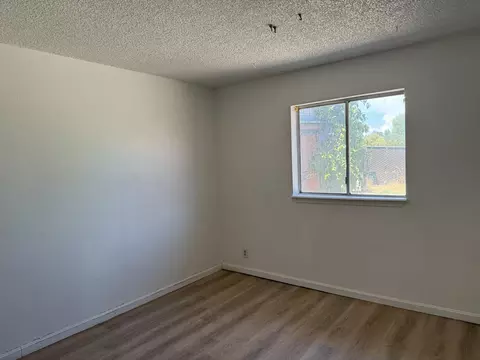 Bedroom - 1062 Moss Creek Rd, Redding, CA 96003 photo 3 of 5