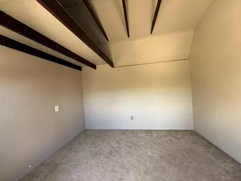 Bedroom - 1062 Moss Creek Rd, Redding, CA 96003 photo 1 of 5