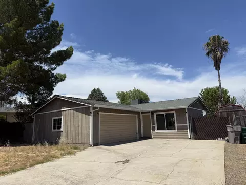 1062 Moss Creek Rd, Redding, CA 96003