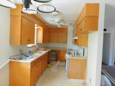 Kitchen - 250 San Joaquin Dr, Red Bluff, CA 96080 photo 1 of 1