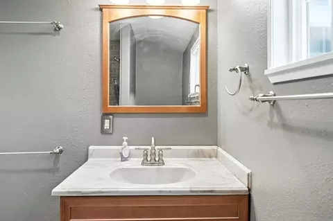 1610 Pleasant St, Redding, CA 96001 photo 18