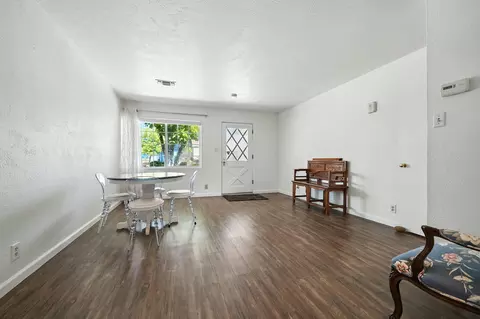 1610 Pleasant St, Redding, CA 96001 photo 7