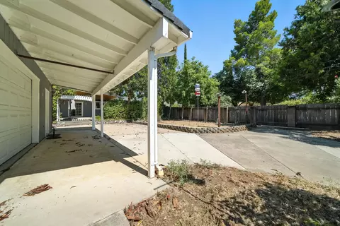 1610 Pleasant St, Redding, CA 96001 photo 31