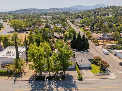 1610 Pleasant St, Redding, CA 96001 photo 43