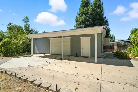 1610 Pleasant St, Redding, CA 96001 photo 29