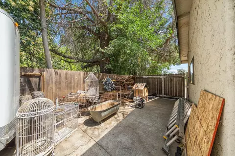 8212 Green Acres Ln, Redding, CA 96002 photo 65