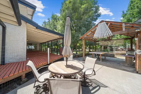 8212 Green Acres Ln, Redding, CA 96002 photo 47