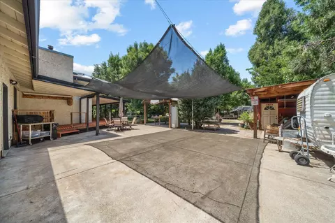 8212 Green Acres Ln, Redding, CA 96002 photo 48