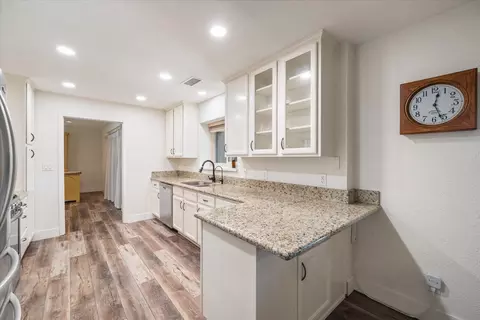 8212 Green Acres Ln, Redding, CA 96002 photo 6
