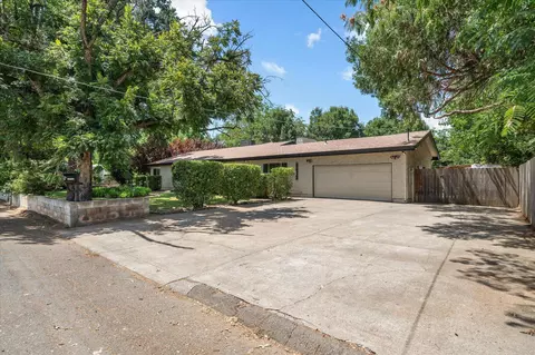 8212 Green Acres Ln, Redding, CA 96002 photo 41