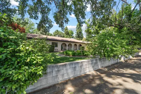 8212 Green Acres Ln, Redding, CA 96002 photo 39