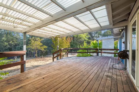 Exterior - 4053 Remington Dr, Redding, CA 96001 photo 5 of 12