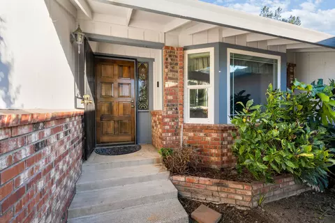 Entry Way - 4053 Remington Dr, Redding, CA 96001 photo 1 of 1