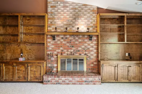 4053 Remington Dr, Redding, CA 96001