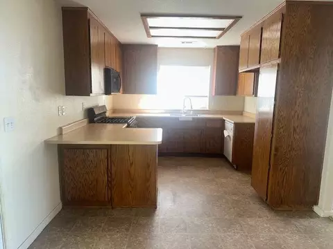 1517 Murieta Loop, Redding, CA 96002 photo 6