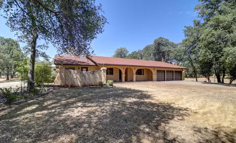 13074 Fernie Way, Redding, CA 96003 photo 5