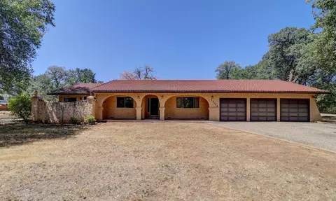 13074 Fernie Way, Redding, CA 96003 photo 4