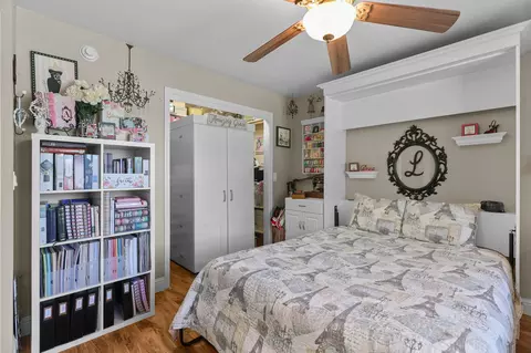 Bedroom - 3097 Sunglow Dr, Redding, CA 96001 photo 6 of 6