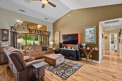 Other - 3097 Sunglow Dr, Redding, CA 96001 photo 2 of 13