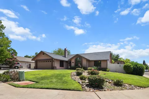 Exterior - 3097 Sunglow Dr, Redding, CA 96001 photo 12 of 14