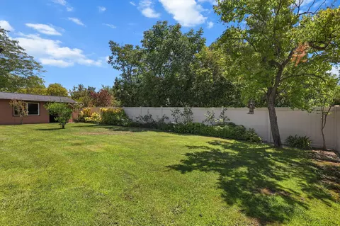 Exterior - 3097 Sunglow Dr, Redding, CA 96001 photo 9 of 14