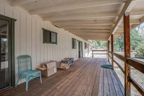 Exterior - 18581 Tolen Dr, Redding, CA 96003 photo 4 of 8