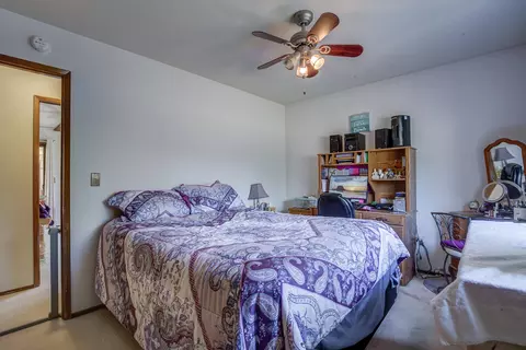 Bedroom - 18581 Tolen Dr, Redding, CA 96003 photo 5 of 5