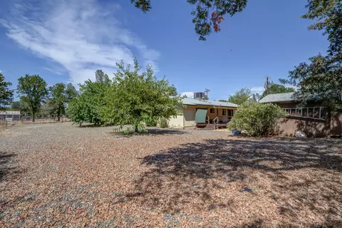 Exterior - 18581 Tolen Dr, Redding, CA 96003 photo 7 of 8