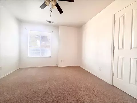 Bedroom - 11556 La Costa Ct, Redding, CA 96003 photo 2 of 4